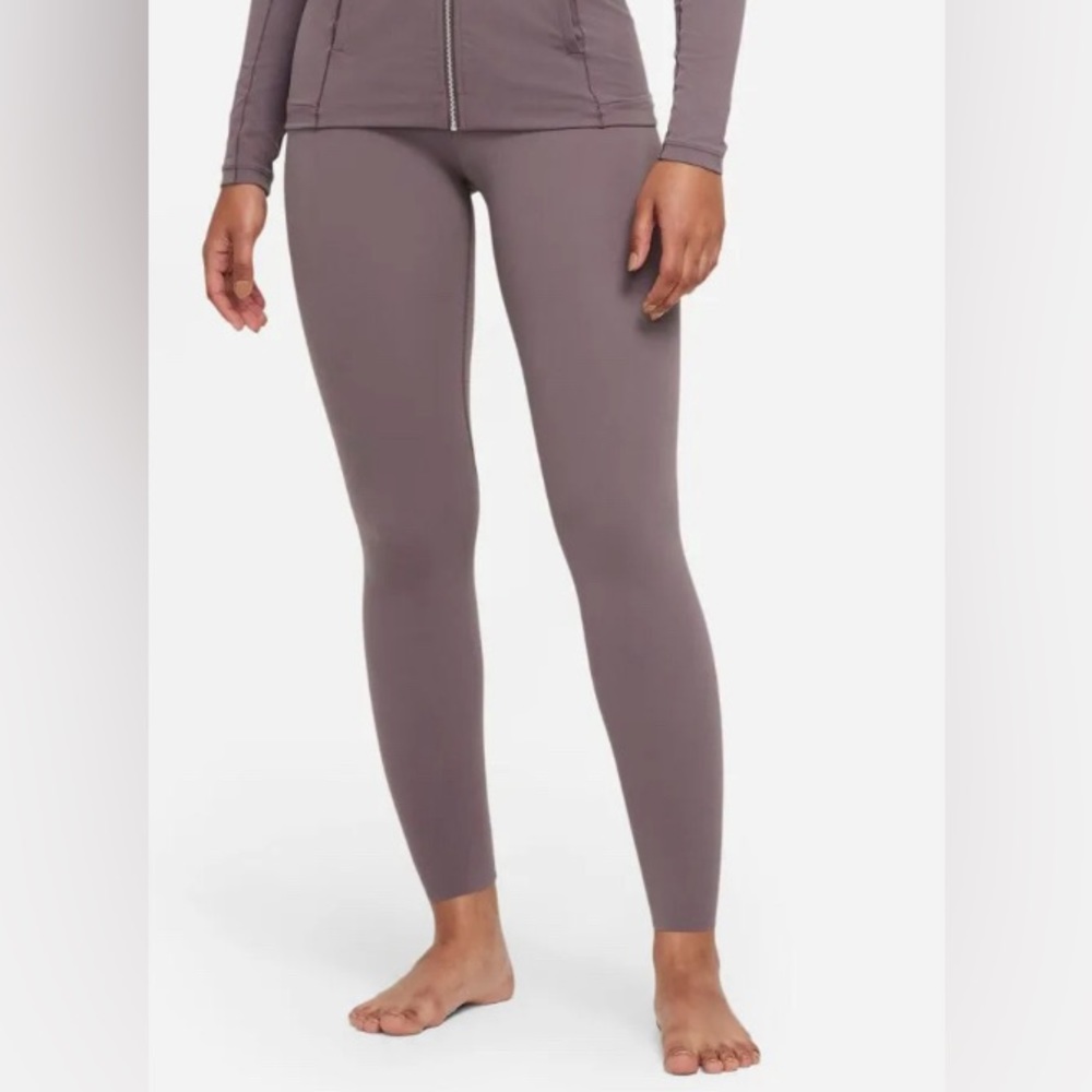 Women’s - Nike - XL - Dri-Fit Yoga 7/8 Leggings